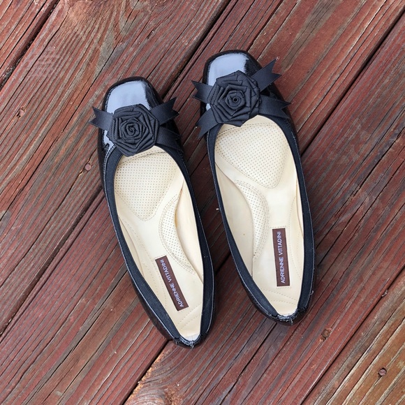 Adrienne Vittadini Black Flats - Picture 1 of 4